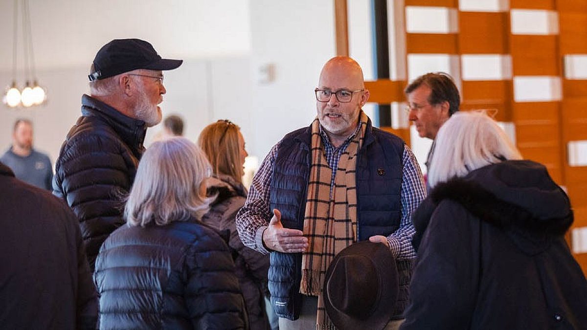 Lobby Seniors Visiting